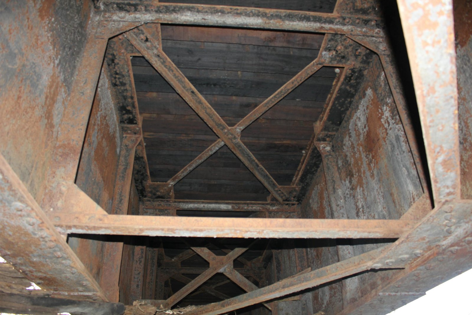 Girder detail